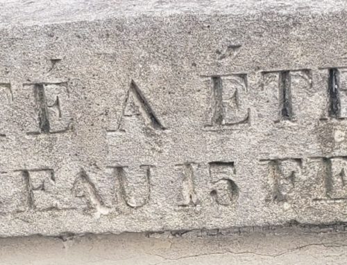 L&rsquo;épitaphe du 26 août 2026.